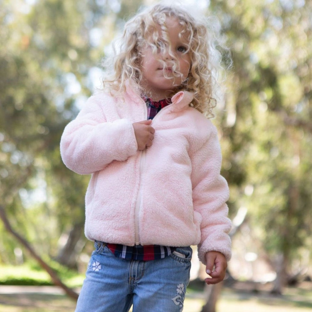 girl coral fleece lightweight jacket model