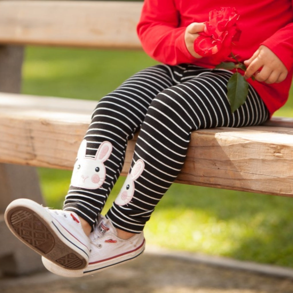 girl knitted stripes legging pants model