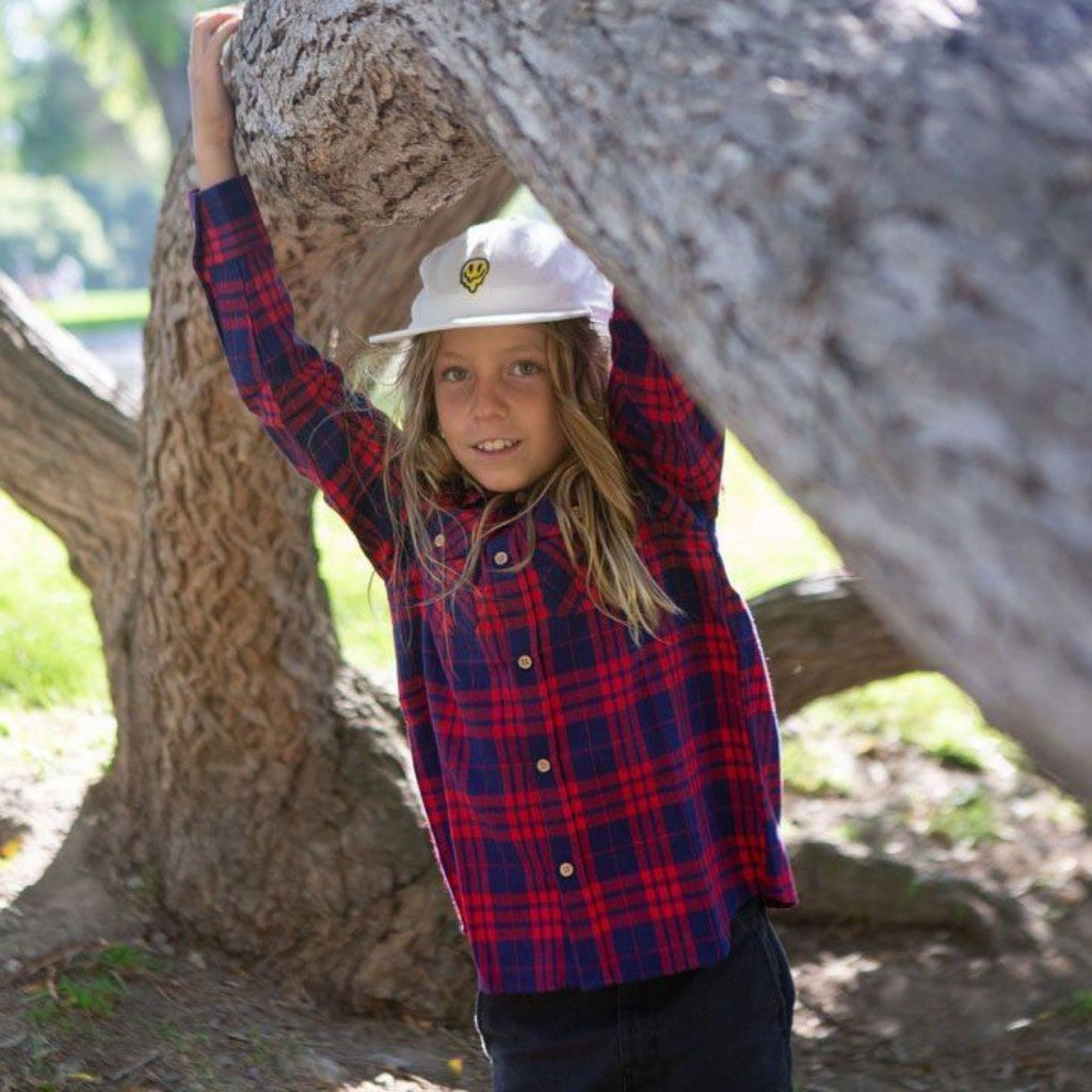boy long sleeve red/navy plaid flannel shirt with hooded model