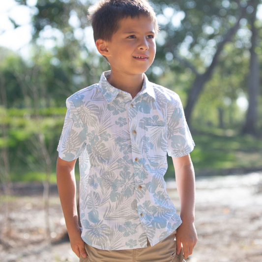 boy short sleeve allover print fake linen shirt model