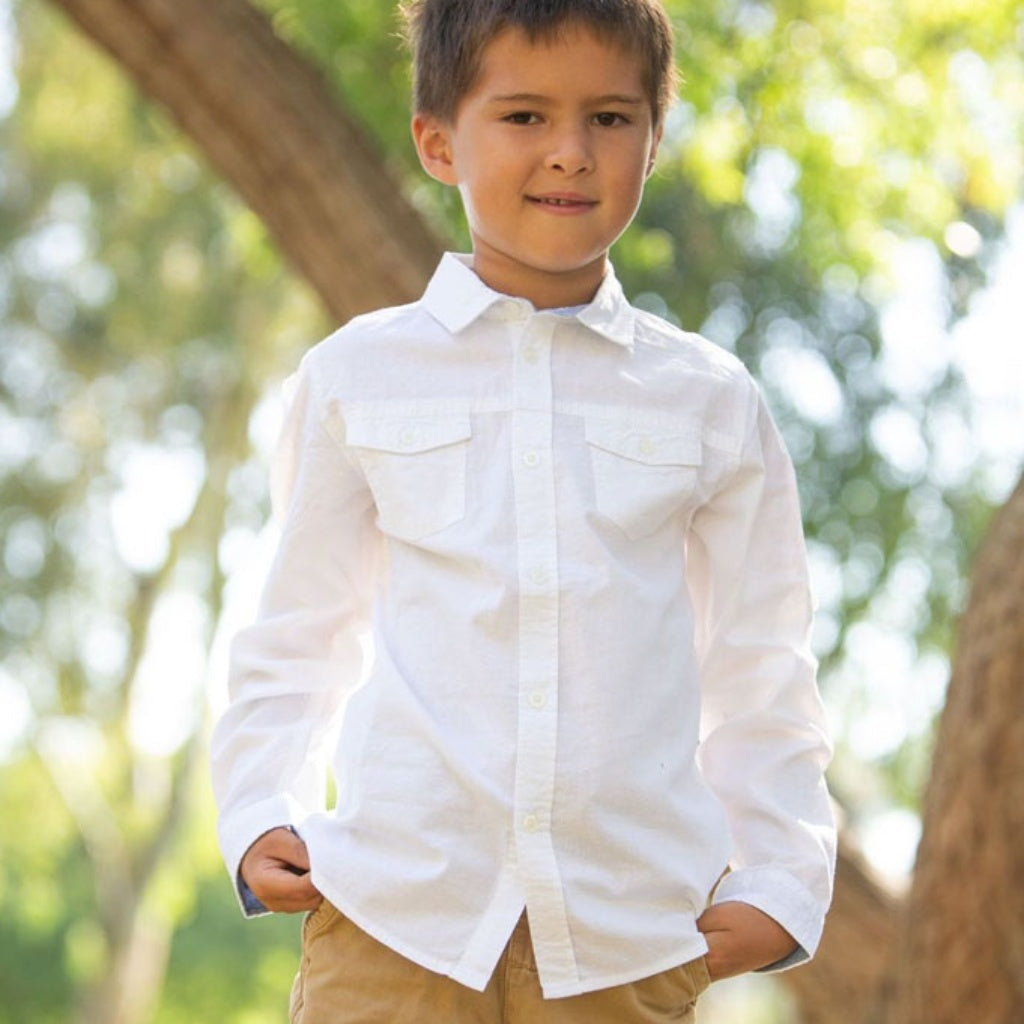 Momoland boy long sleeve white shirt model